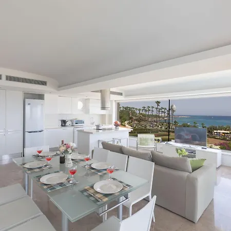 Lejlighed Luxurioese Am Von Thalassa By Interhome