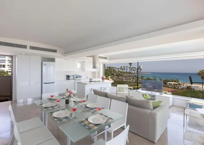 Lägenhet Luxurioese Am Von Thalassa By Interhome